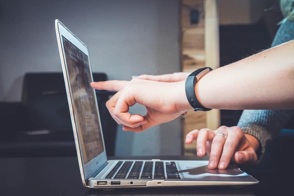 Kontak DigitalPanduan.Com: Hubungi Tim Kami untuk Konsultasi Bisnis Digital, Jasa Web, dan Edukasi E-Commerce 1 Kontak DigitalPanduan.Com